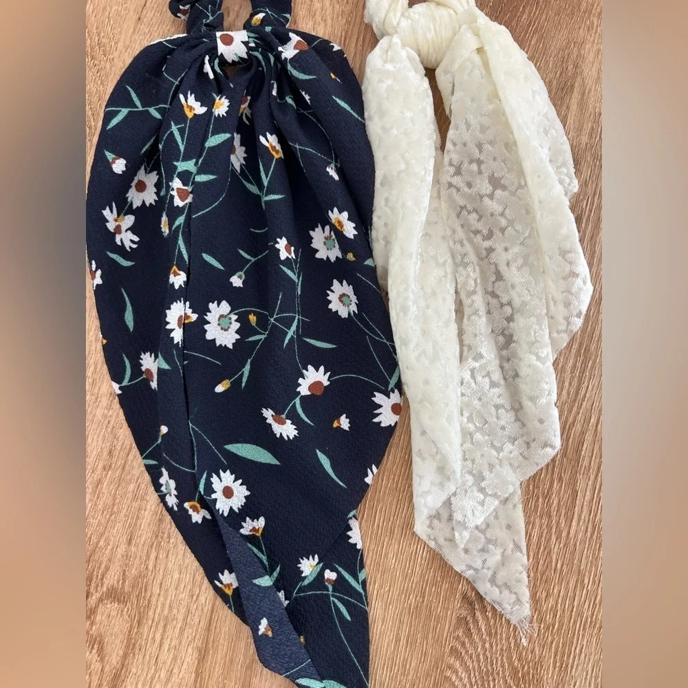 Set Of 2 Scrunchies Scarf Ponytail Blue Floral And White (0523)